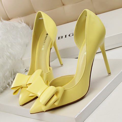 A pair of elegant stiletto heels showcasing refined design and sophistication for formal occasions.