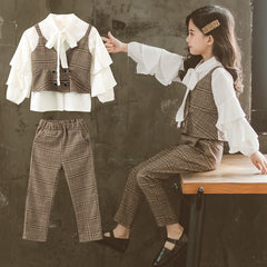 Stylish clothing collection for teen girls featuring trendy outfits and accessories.