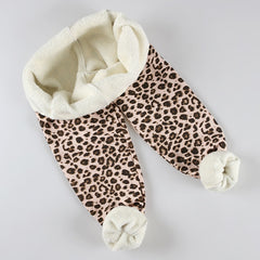 Warm thermal leggings for winter use, perfect for staying cozy during the cold season.
