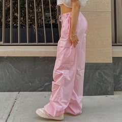 Fashionable oversized cargo pants designed for comfort and utility, perfect for contemporary streetwear enthusiasts.