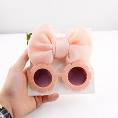 Stylish big bow sunglasses perfect for enhancing your summer fashion and protecting your eyes from the sun.