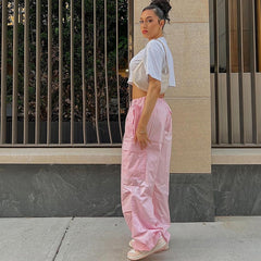 Fashionable oversized cargo pants designed for comfort and utility, perfect for contemporary streetwear enthusiasts.