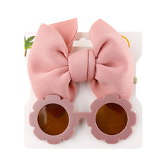 Stylish big bow sunglasses perfect for enhancing your summer fashion and protecting your eyes from the sun.