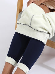 Warm thermal leggings for winter use, perfect for staying cozy during the cold season.