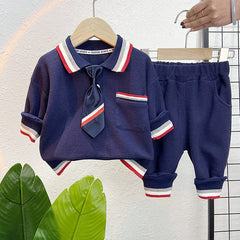 Stylish boys' suit designed for formal occasions, enhancing elegance and sophistication.