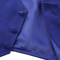 Elegant gentleman wearing a tailored blazer, showcasing refined style and sophistication in formal attire.