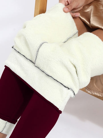 Warm thermal leggings for winter use, perfect for staying cozy during the cold season.