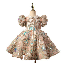 Elegant vintage decor featuring intricate designs and a timeless charm for sophisticated interiors.