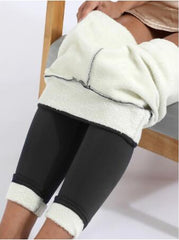 Warm thermal leggings for winter use, perfect for staying cozy during the cold season.