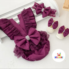 A stylish and comfortable outfit perfect for any formal occasion, blending elegance with ease.